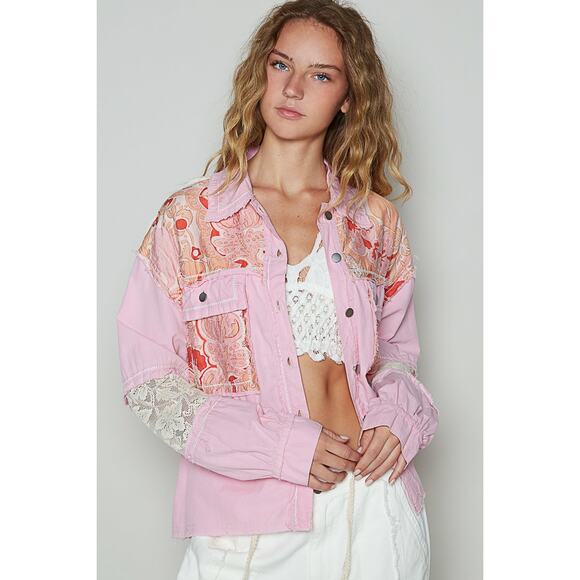 POL Lace Details Printed Woven Mix Raw Hem Pockets Buttoned Denim Jacket | Pink - Picture 4 of 4